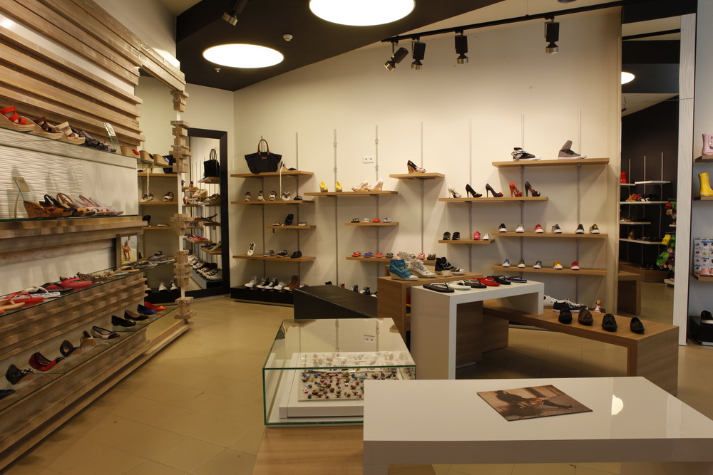Портфолио торгового оборудования и мебели Магазин обуви "Bosa Noga" рис. 2