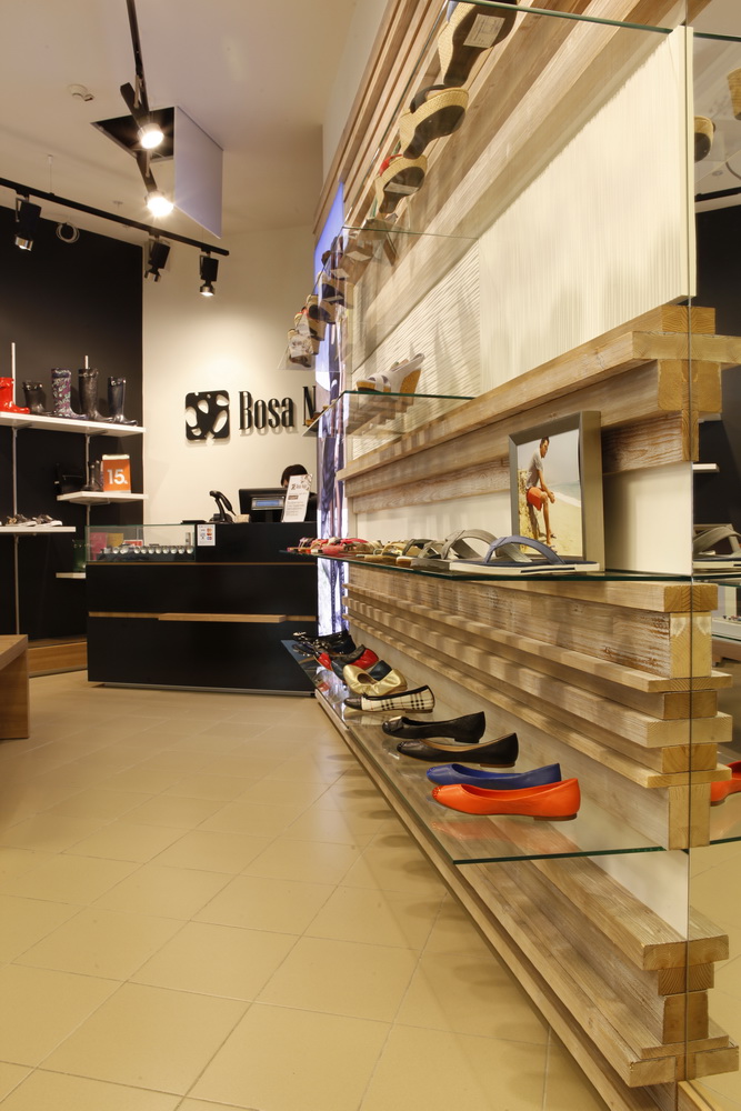 Портфолио торгового оборудования и мебели Магазин обуви "Bosa Noga" рис. 4
